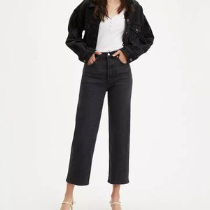 LIKE NEW: Ribcage Straight Leg Jeans by Levi's